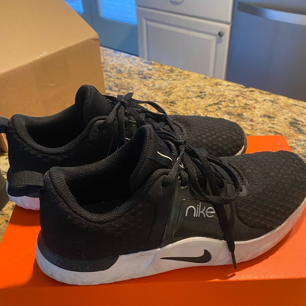 Nike Metcon - 9 - great condition